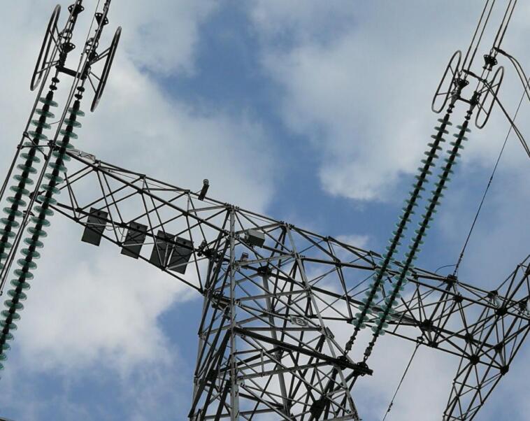 输电线路综合在线监测系统有力出击电网隐患监察